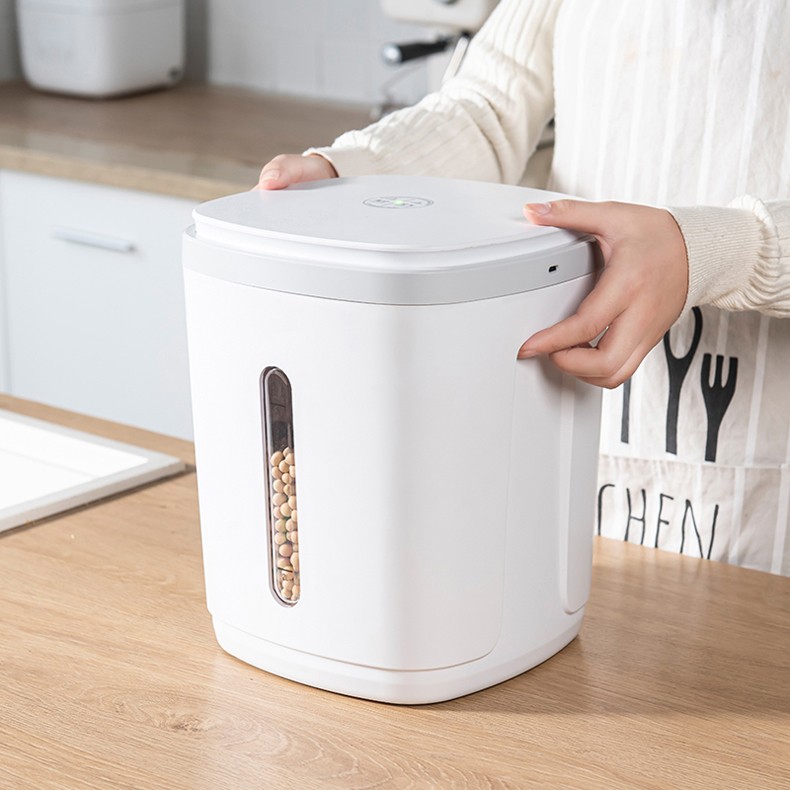 Rechargeable Pet Food Storage